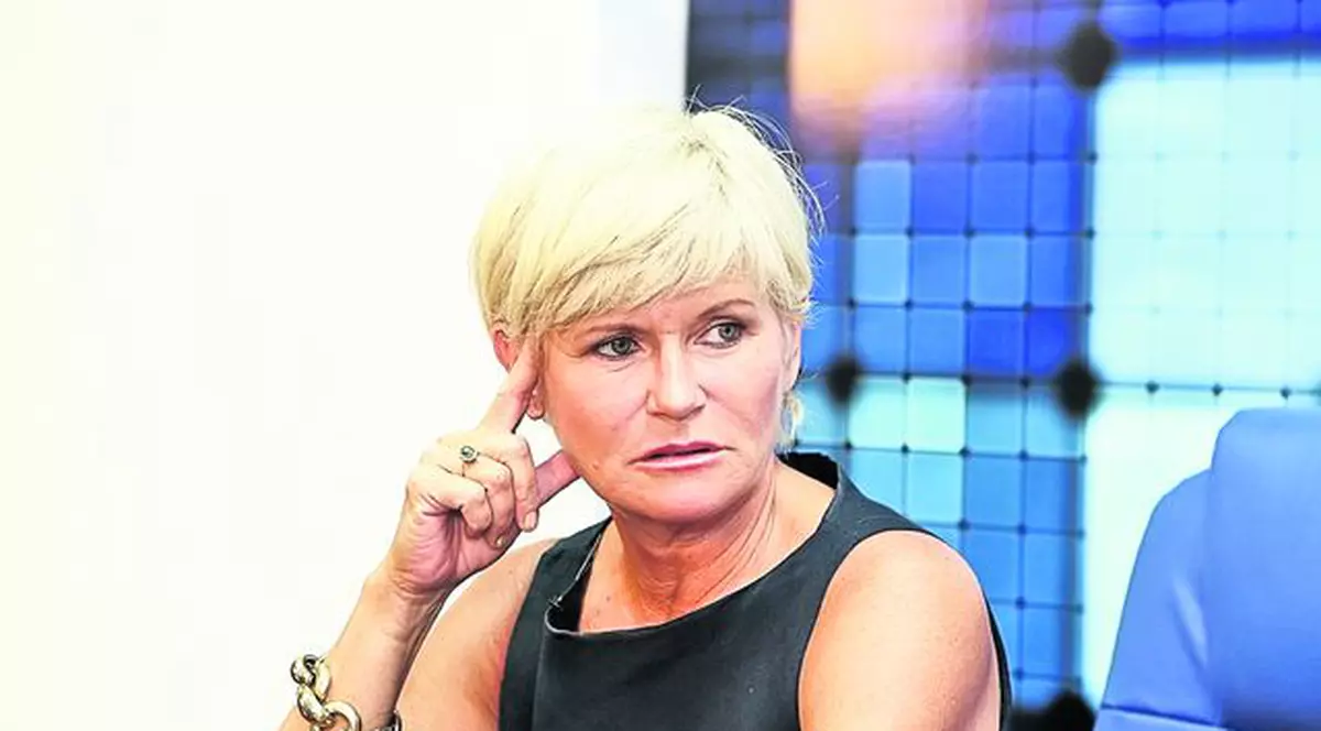Monica Tatoiu este convinsă că Victor nu a înşelat-o niciodată, în cei 25 de ani de căsnicie: «Până să se însoare, soţul meu umbla după “mâţe”»