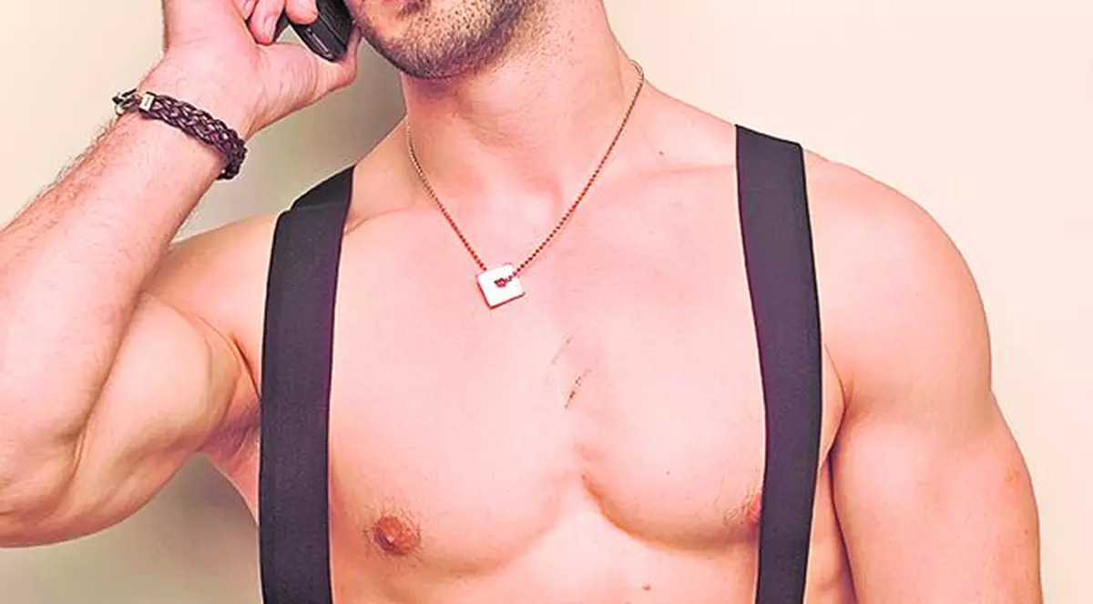 Pavel Stratan schimbă macazul în muzică după «Dansez pentru tine». Se apucă de hip-hop