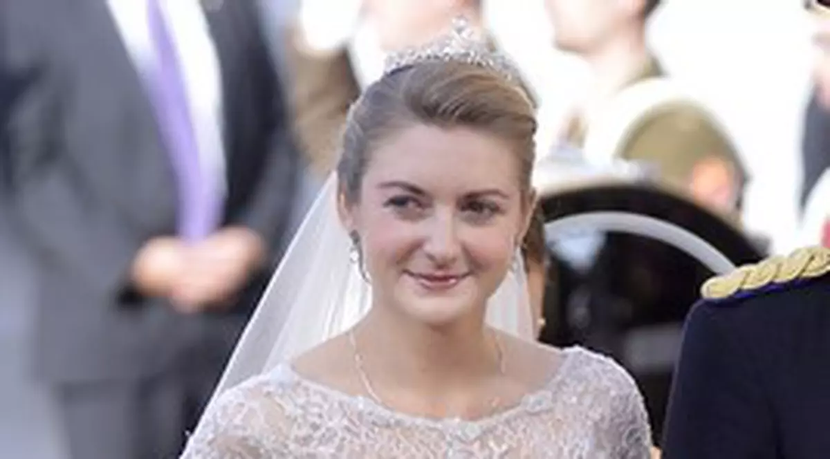 CĂSĂTORIE PRINCIARĂ în Luxemburg: Guillaume şi Stephanie s-au căsătorit! Iată cât de ELEGANTĂ a fost MIREASA! FOTO