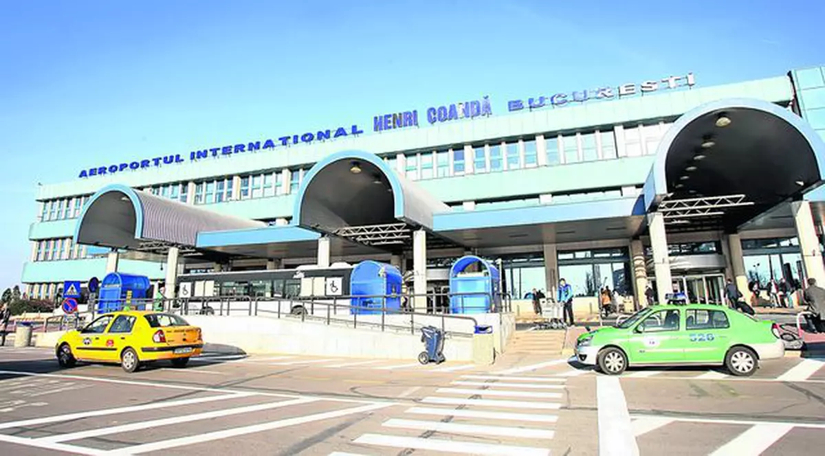 Spion rus săltat în aeroport. A vrut să plece la Moscova cu geanta plină de documente secrete, cumpărate de la cei care aveau grijă de ele