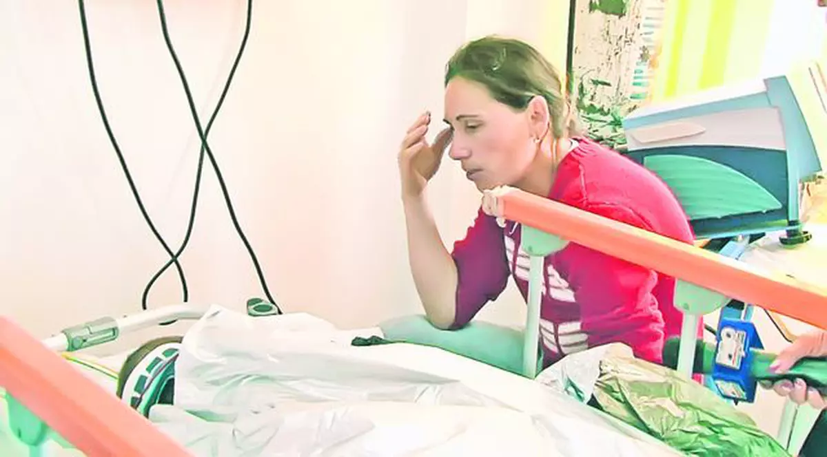 I-a căzut în cap poarta de fotbal