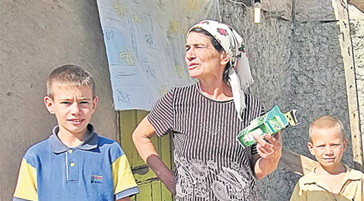 Au becuri economice în bordeie