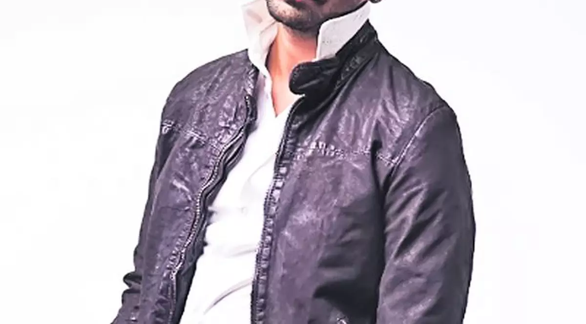 Hitul «Vara nu dorm» l-a îmbogăţit cu 140.000 €!