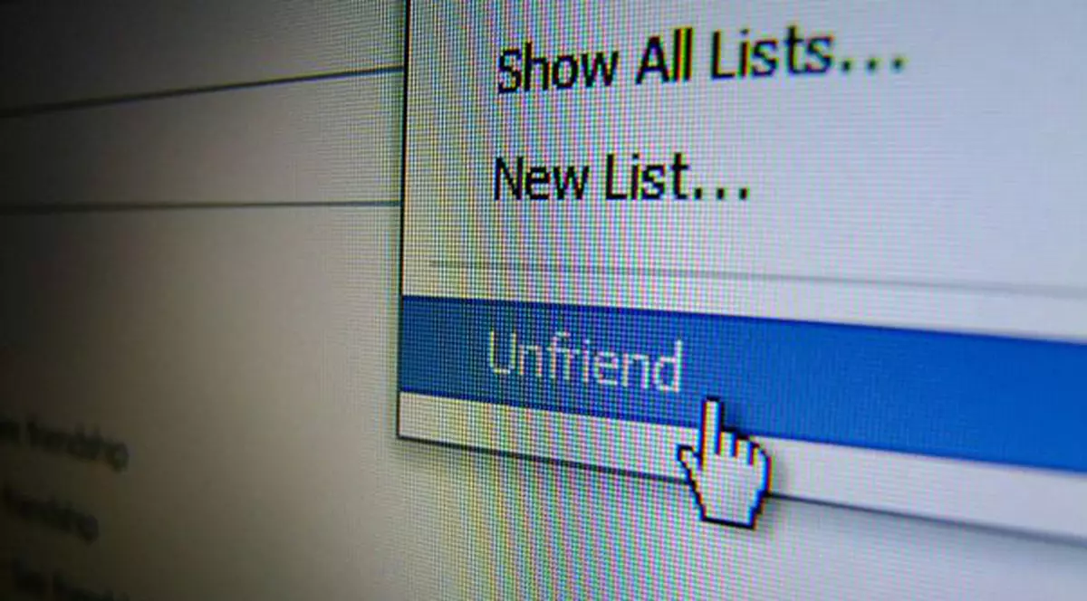 POSTAREA de pe FACEBOOK care a provocat un RĂZBOI