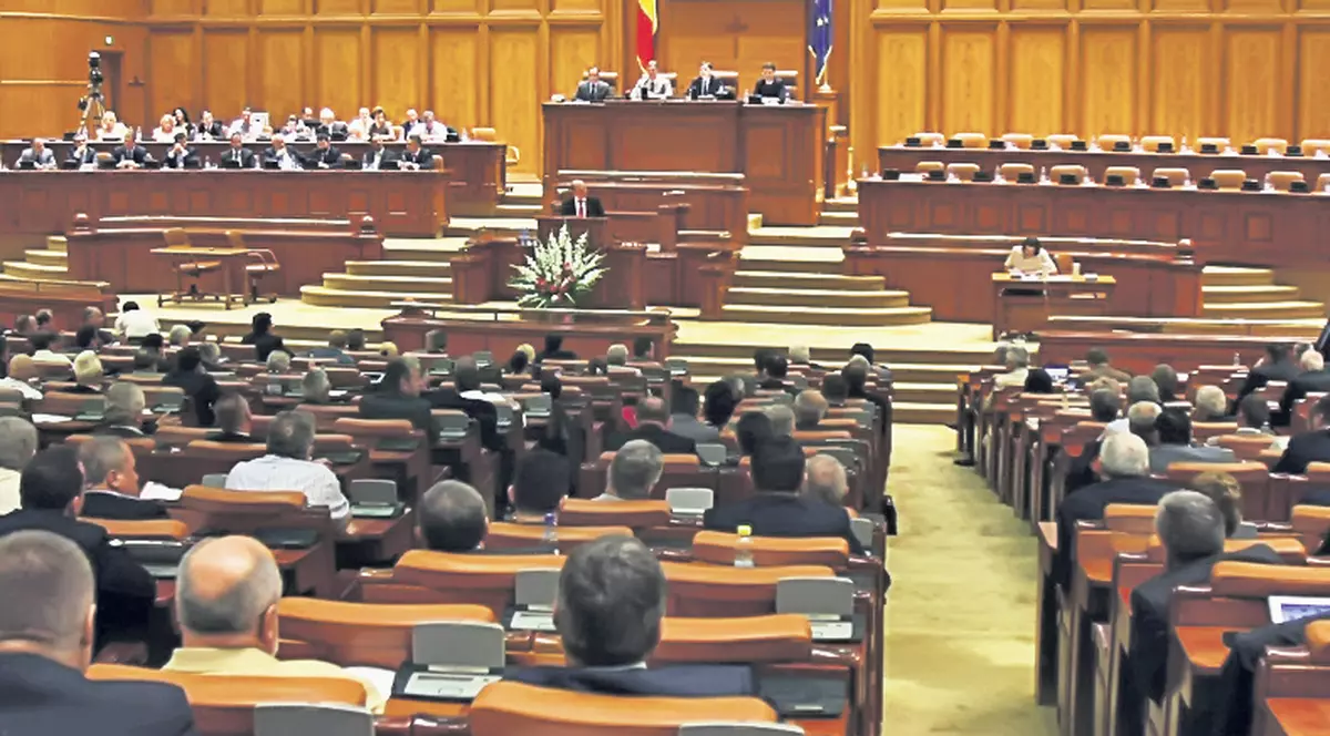 Cazarea de lux a parlamentarilor costă 6.000.000 €/an