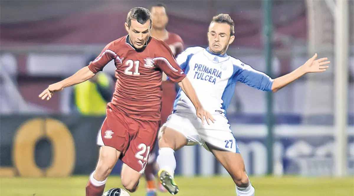 Tulcenii au ajutat Rapidul prin două autogoluri să meargă mai departe în Cupa României