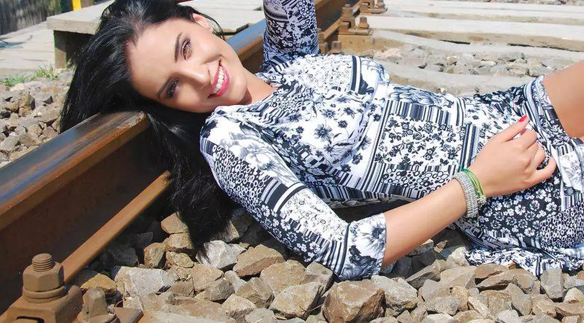 Adelina Pestrițu a făcut autostopul pentru a ajunge acasă