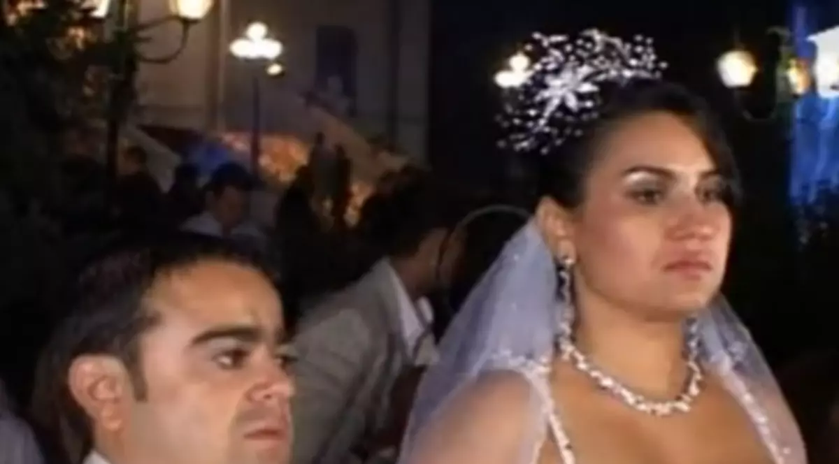 Adrian Minune: "La 17 ani, MI-AM RĂPIT SOŢIA!"