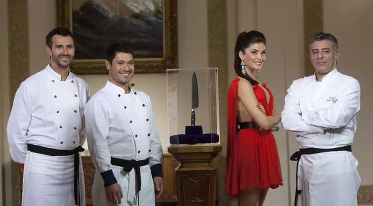 Alina Puşcaş, gazda celui mai tăios show de cooking