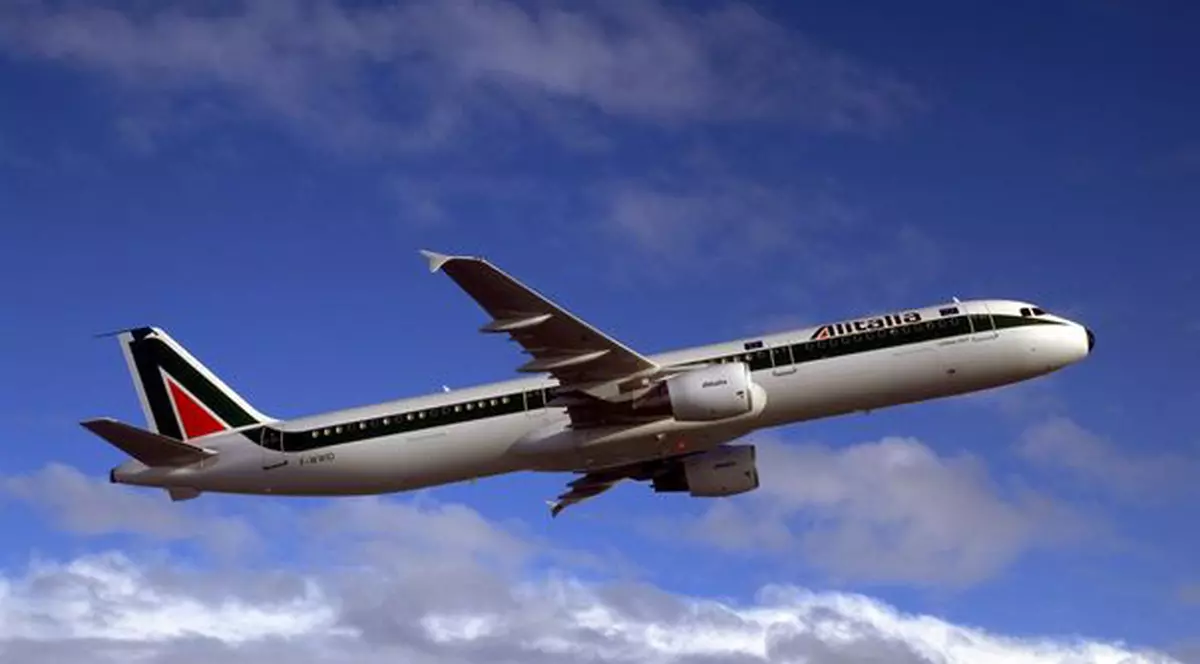 Compania aeriană Alitalia își reia activitatea. Din 2 iunie va opera 30 de rute pe 25 de aeroporturi