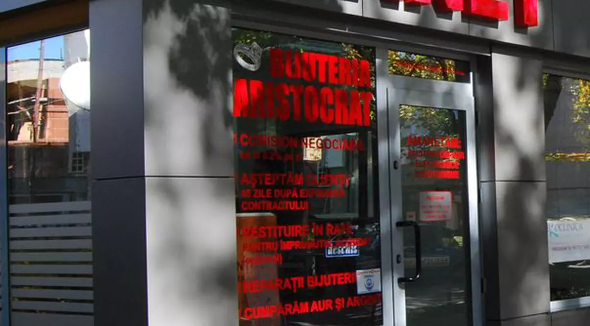 Ce se întâmplă cu oamenii care au împrumutat bani de la casele de amanet din Suceava