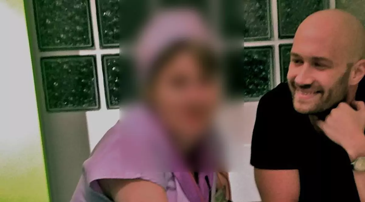 Bendeac se LAUDĂ cu mama sa pe INTERNET! Ți se pare că seamănă cu ea?