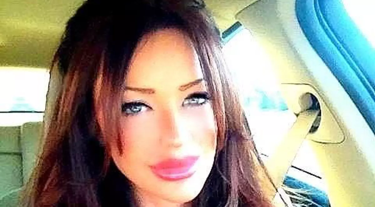 Bianca Drăguşanu, PĂPUŞĂ DE PLASTIC! Iat-o cât de mult seamănă cu o BARBIE!