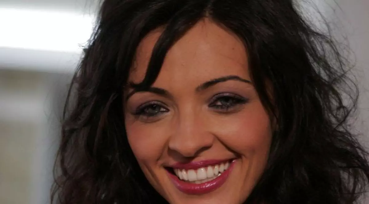 Cosmina Păsărin a DEZVĂLUIT la ce vârstă a avut PRIMUL IUBIT