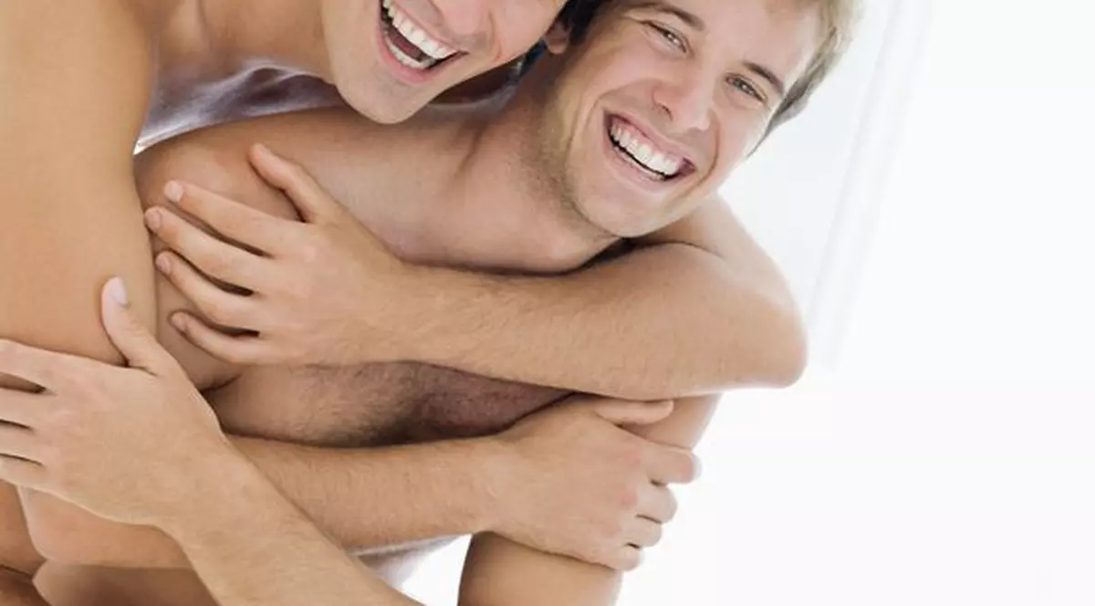 Terapiile aplicate HOMOSEXUALILOR pentru a-și schimba orientarea sexuală, INTERZISE