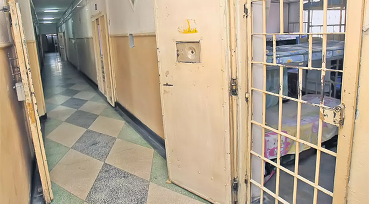 4.000 de pușcăriași ar putea fi puşi în libertate