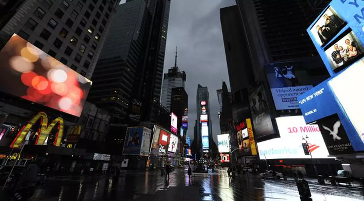 NEW YORK, ORAŞ-FANTOMĂ din cauza URAGANULUI SANDY. IMAGINI APOCALIPTICE din centrul METROPOLEI