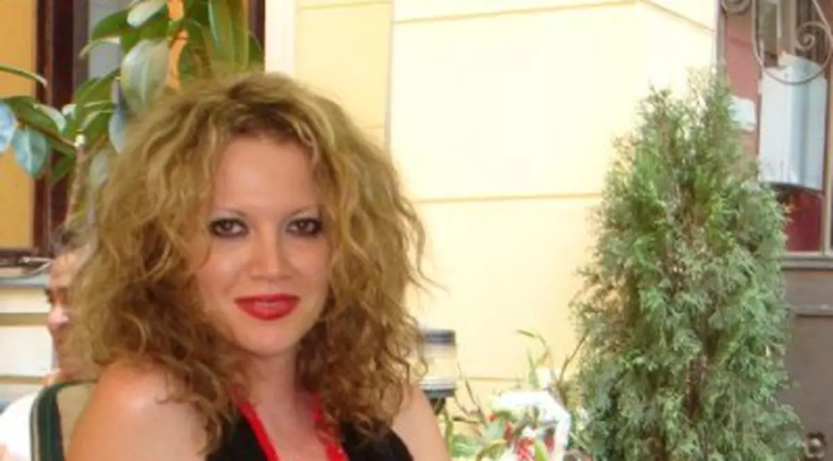 Oana Lis ÎŞI BATE JOC DE CORPUL EI. Vezi la ce DEZMĂŢ s-a dedat soţia lui Viorel Lis