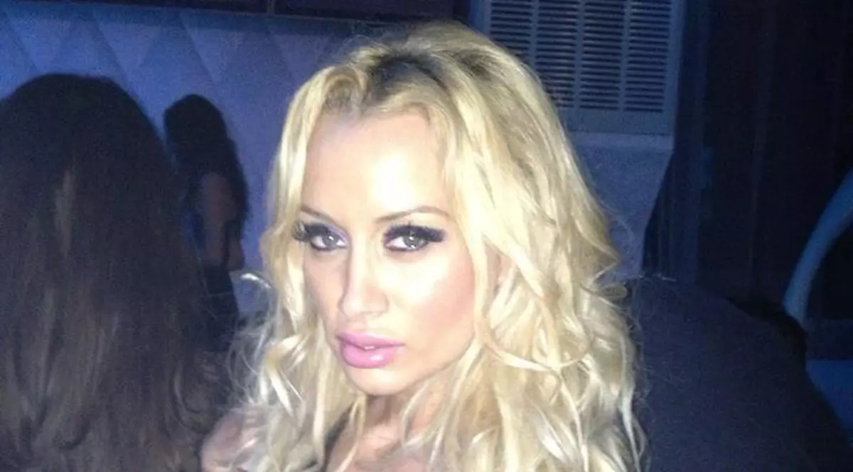 Simona Traşcă s-a rugat la moaştele Sfintei Parascheva