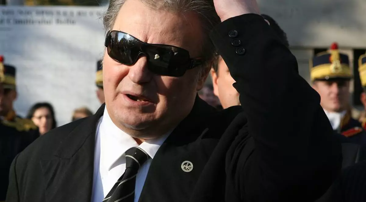 INCREDIBIL! Corneliu VADIM Tudor, TRĂDAT de zodie! Cum explică astrologii RĂZBOIUL cu Mărioara ZĂVORANU