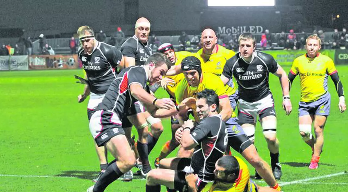 Ne-au umplut de respect şi de sânge!