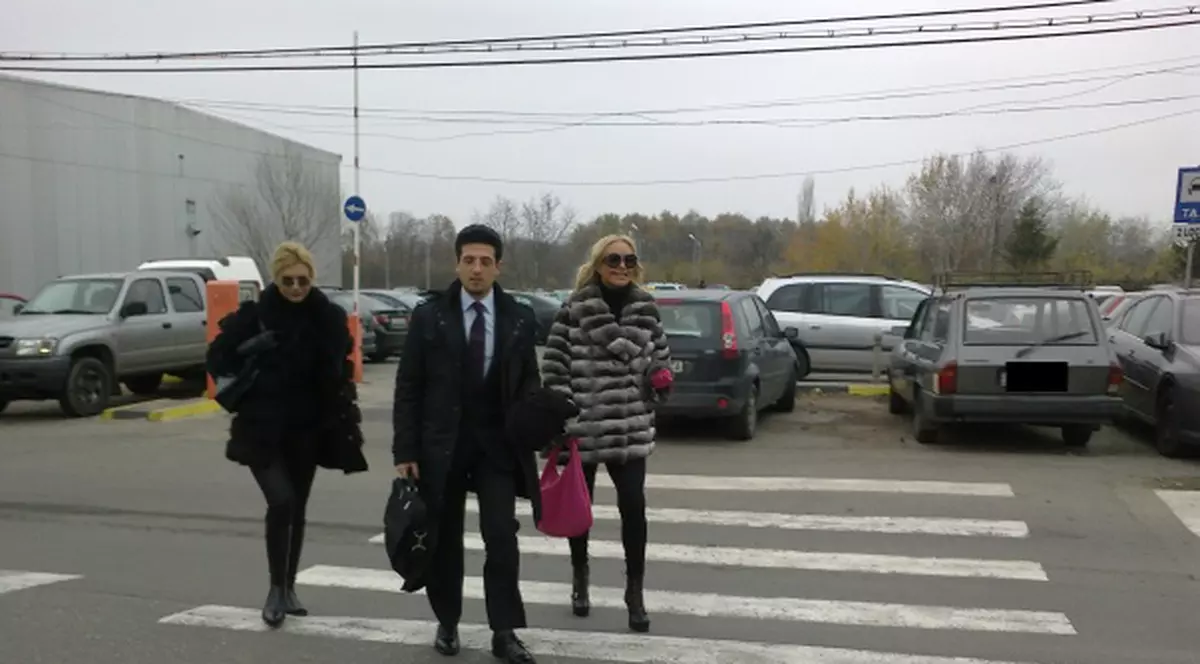 Vica Blochina: "Nu banii sunt importanţi, ci copilul meu să poarte numele tatălui său"