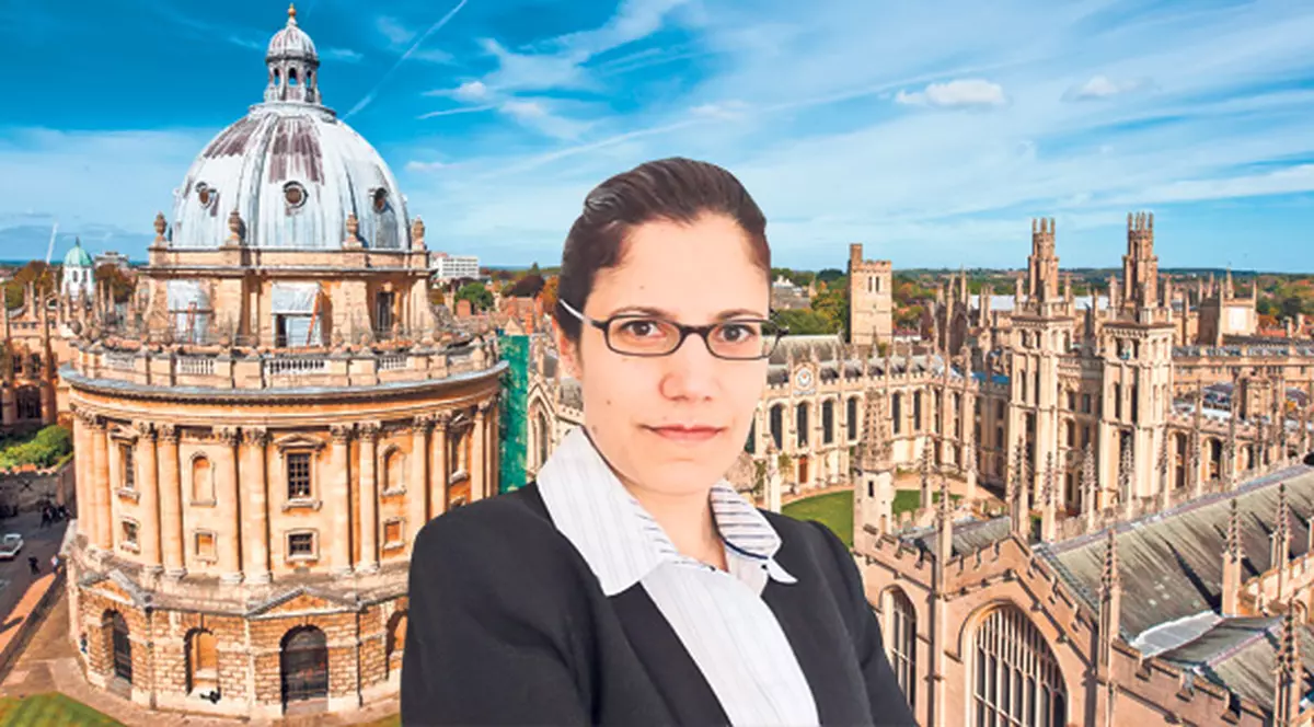 Cosmina Dorobanţu, doctorand în economie, îi încurajează pe studenții români: «E foarte simplu să ajungi la Oxford!» 