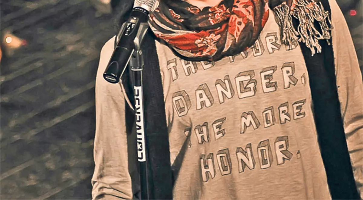 Partidele se bat în cântăreţi. Listele pentru alegerile parlamentare sunt pline de populari, folkişti sau hip-hoperi