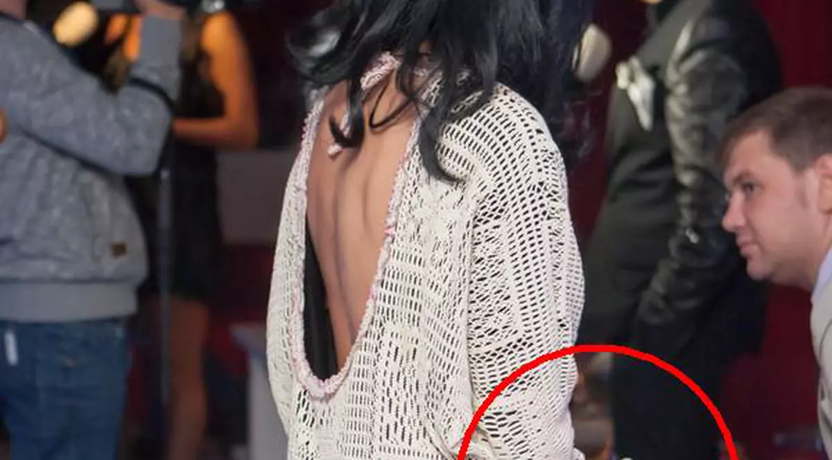 Nu o să-ţi vină să crezi ce a păţit Adelina Pestriţu la mână! Vezi ce ACCIDENT HILAR a suferit! | FOTO