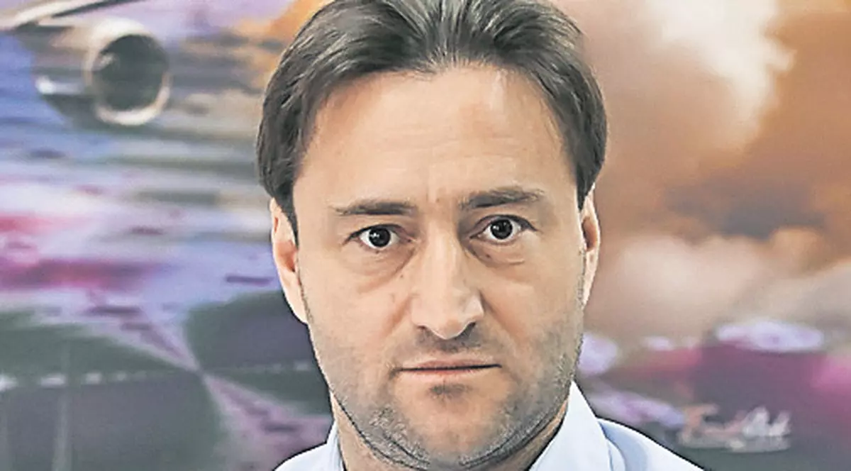 «Regele asfaltului» Nelu Iordache, anchetat de procurori anticorupţie, acuzat că şi-a luat avion cu bani europeni