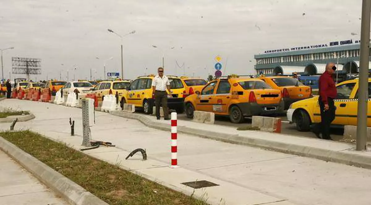 Razie printre taximetriştii de la Otopeni 