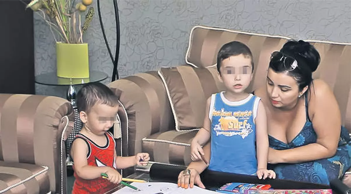 Bahmu a câştigat procesul de custodie temporară al copiilor