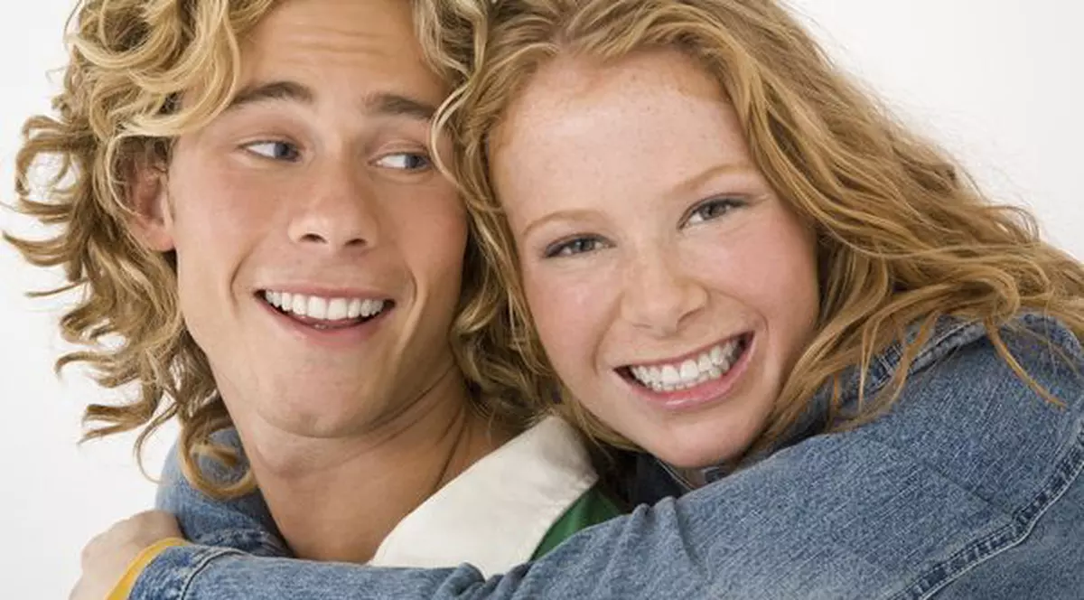 STUDIU: Bărbații se simt mai atrași de femeile care seamănă cu ei