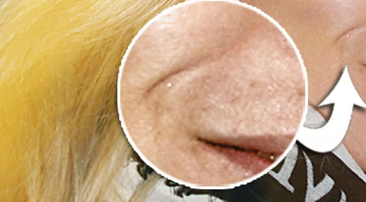 HORROR! Laura Cosoi, RIDATĂ și cu fața IRITATĂ! Uite cum arată BLONDA în VACANȚĂ! FOTO