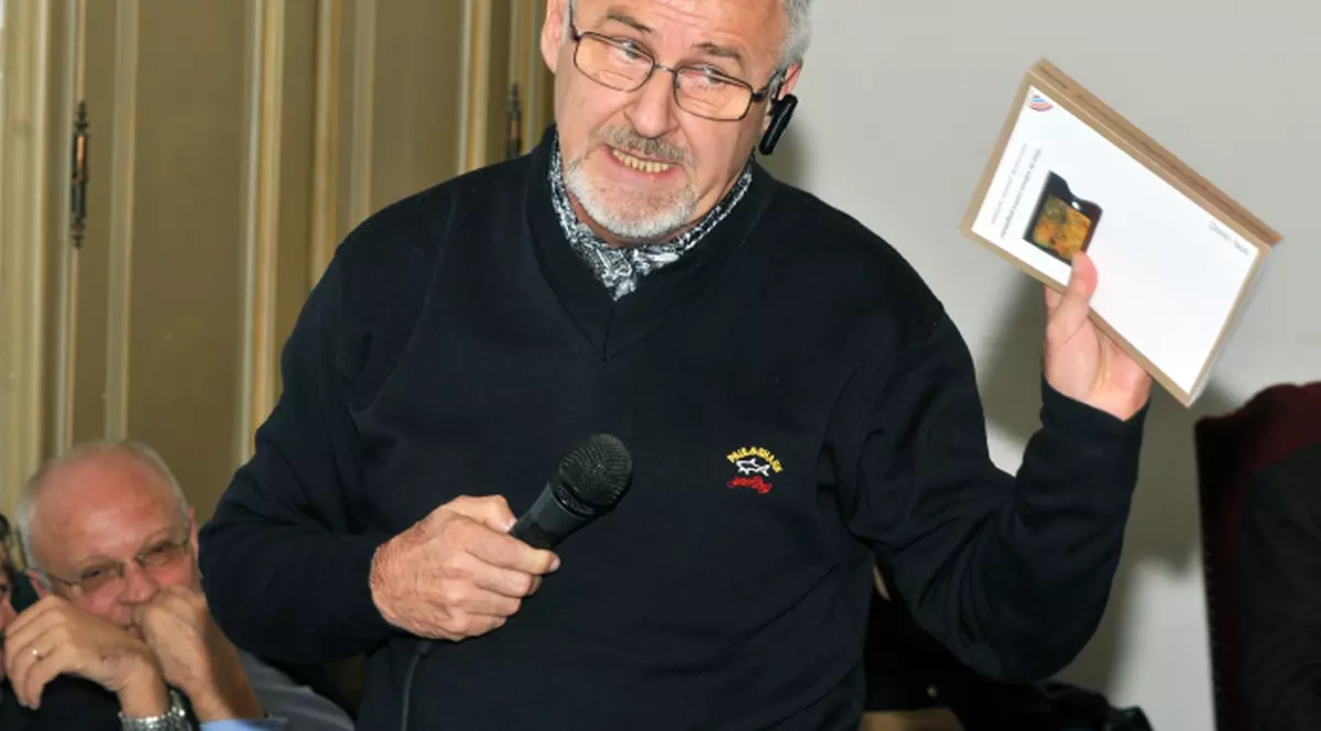 Un fost profesor universitar din Cluj a lansat o carte DESPRE PLAGIAT!