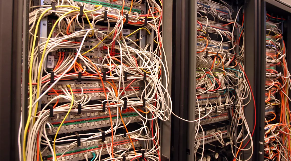 Un nou soft adus în România protejează clienţii băncilor de fraude