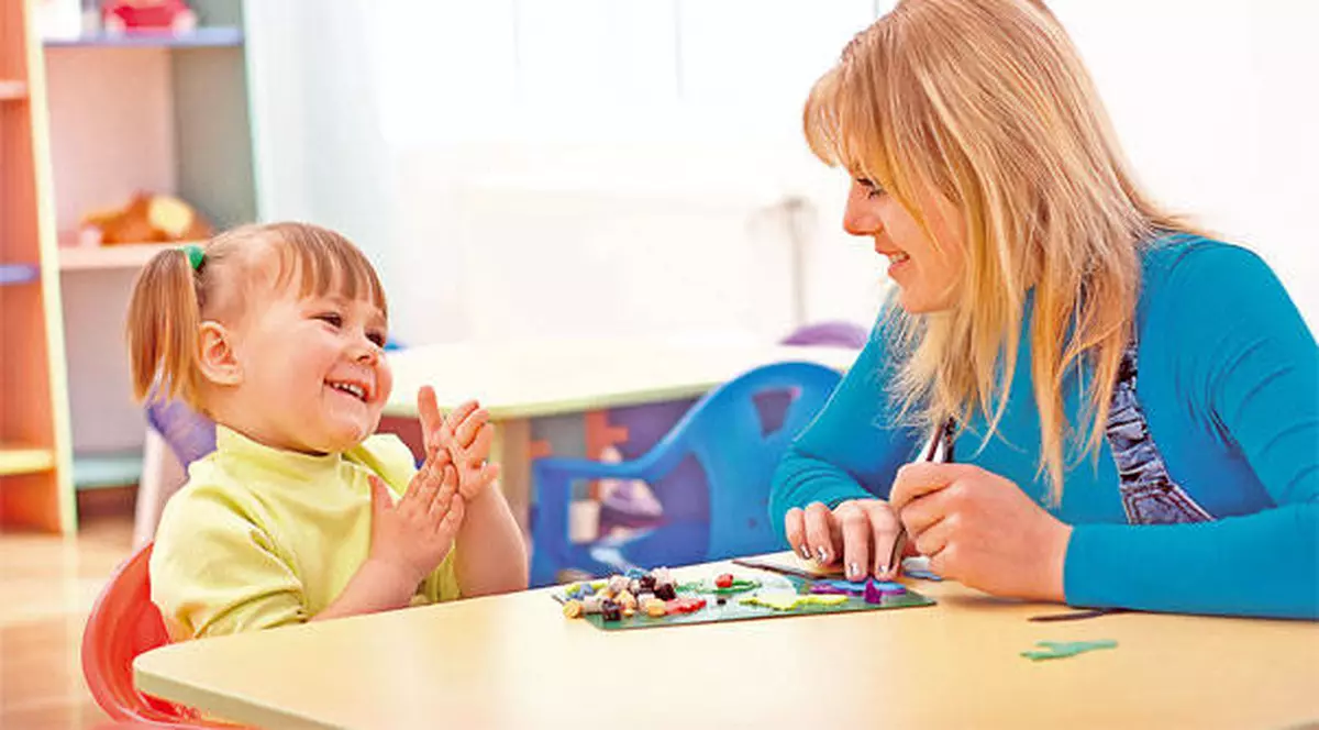 Le-a dat pastile ca să-i liniştească la ore