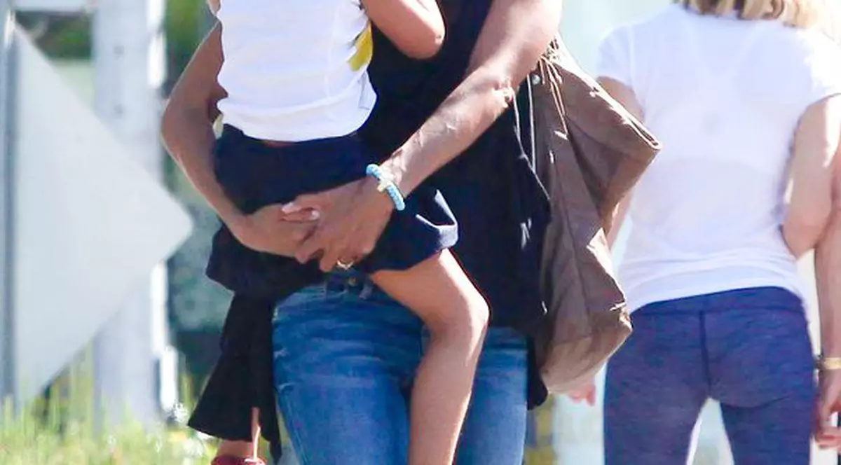 Actriţa Halle Berry nu are dreptul să se mute cu fiica sa în Franţa