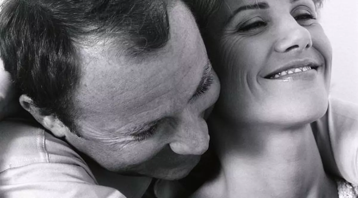 Poţi să crezi asta? O femeie câştigă 260 de dolari pe noapte DORMIND