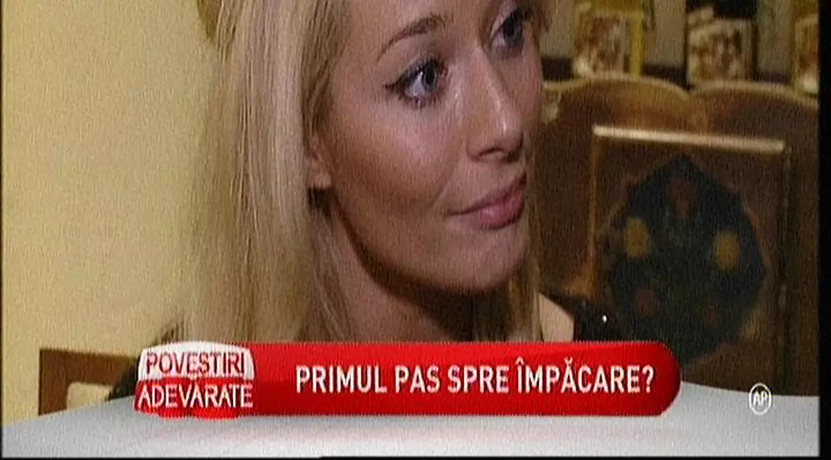 Smiley și Laura Cosoi se împacă? Blonda rupe tăcerea!