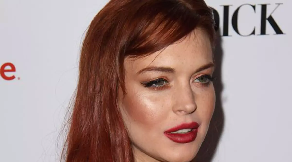 Actrița Lindsay Lohan, topless pe Instagram. Fanii au fost cuceriți