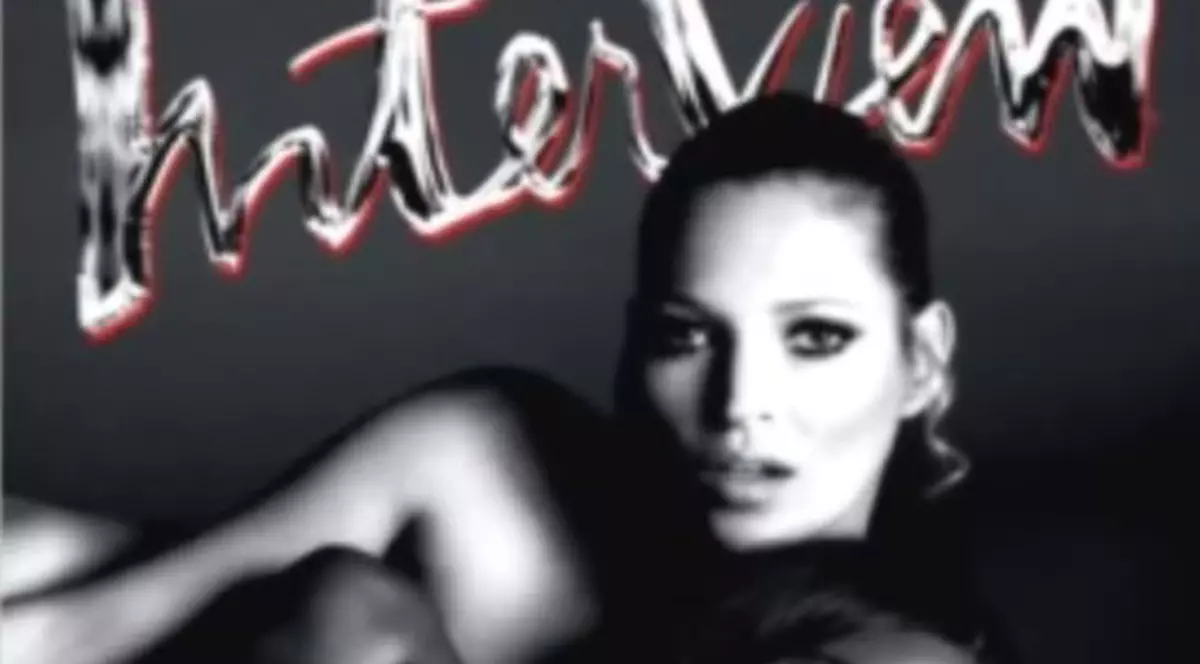 Naomi Campbell şi Kate Moss, DEZBRĂCATE într-un pictorial fierbinte | VIDEO