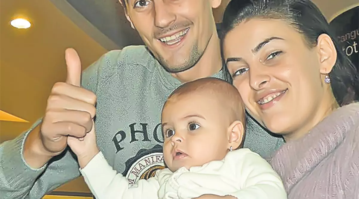 Şi-a botezat copilul în memoria lui Marian Cozma