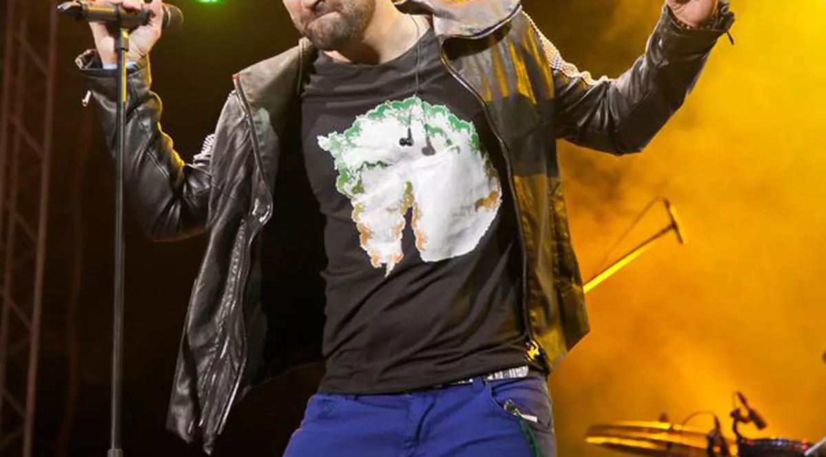 Smiley a DEZVĂLUIT cum trebuie să fie o femeie ca să-i CUCEREASCĂ INIMA