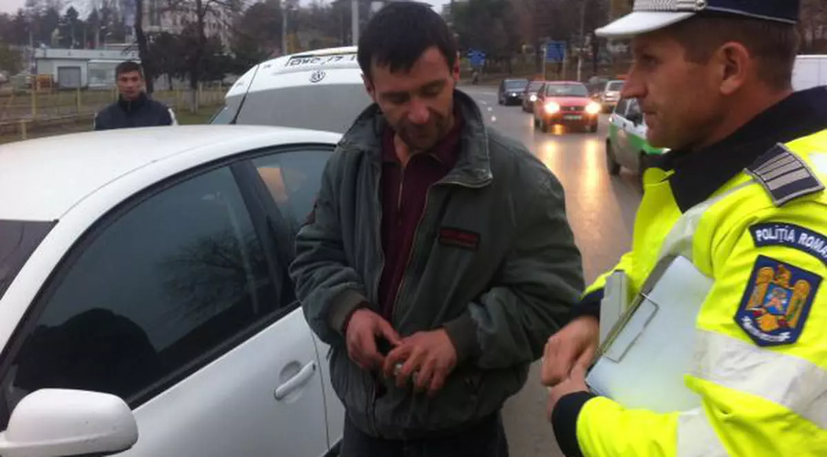 SPAIMA ŞOSELELOR | CINCI MAŞINI făcute PRAF de un şofer BEAT criţă