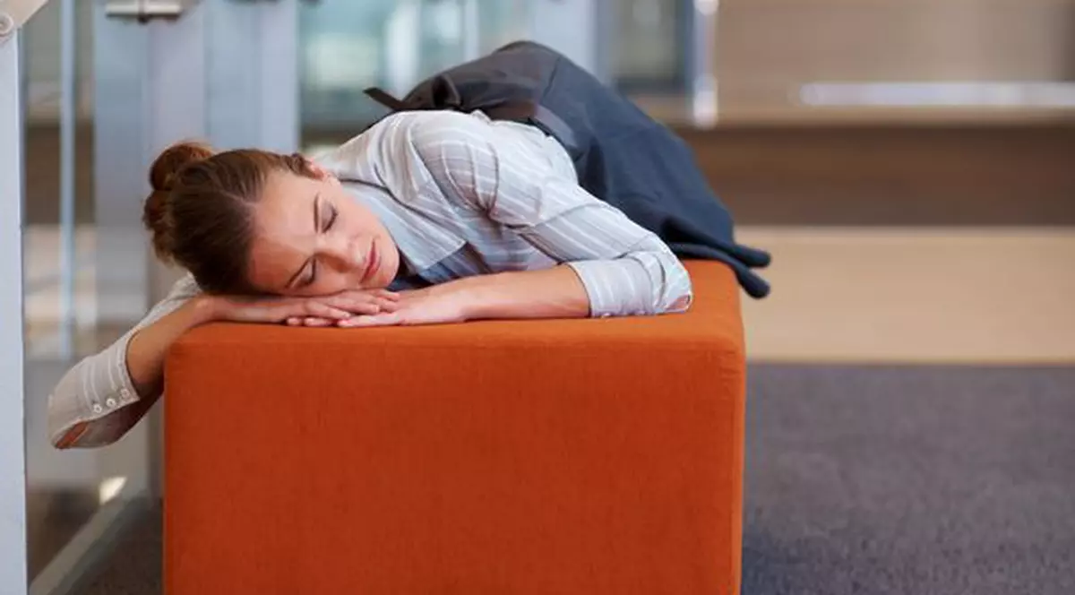 Nu sunt necesare opt ore de somn. Cum trebuie să dormi pentru a fi odihnit