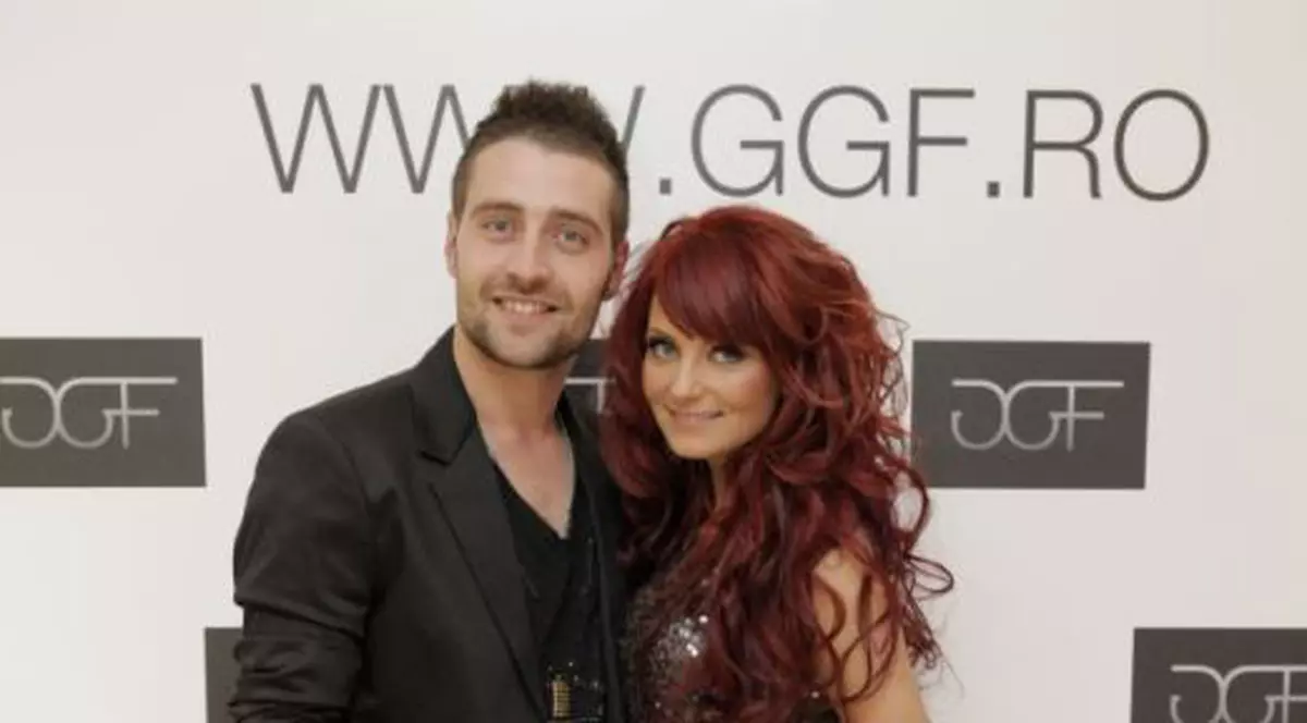 Cât de repede şi-a revenit Sylvia după divorţ! Iat-o alături de NOUL EI IUBIT!