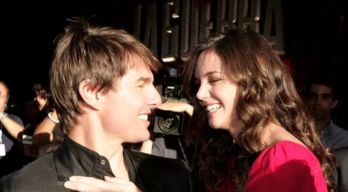 Katie Holmes şi Tom Cruise, din nou împreună de dragul fiicei lor