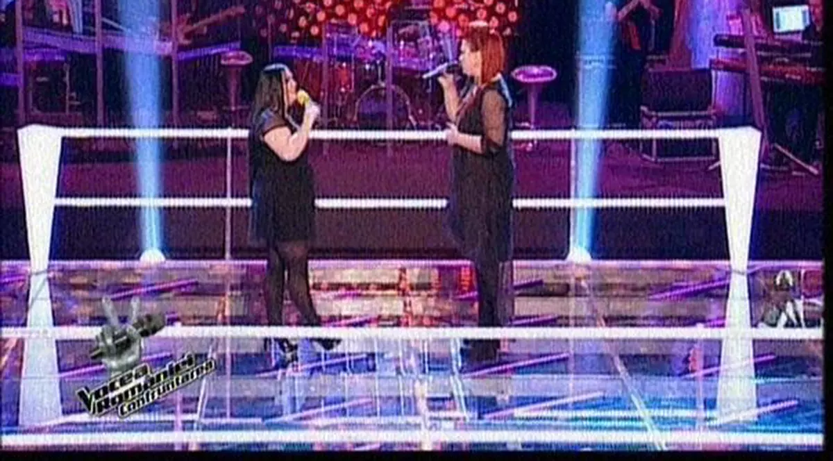 VOCEA ROMÂNIEI | Duetul care a RIDICAT de pe SCAUNE toți antrenorii. Cea care a mers mai departe e "MAI BUNĂ ca ADELE"