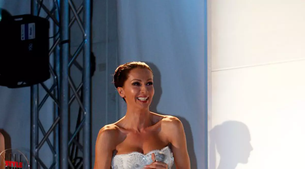 Ce apariţie! Mihaela Rădulescu, superbă la Gala "Elle Style Awards" | FOTO